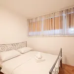 Lägenhet Two Bedroom Petra - Ae1600 *